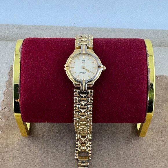 Vintage Givenchy Paris Designed Gold Watch - Picture 7 of 7